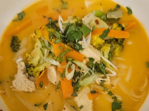 Soupe ThaĂŻ crevettes ou poulet